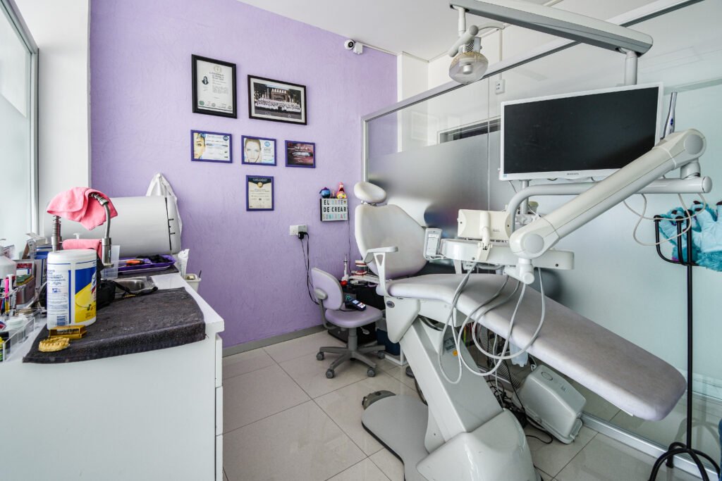vano arquitectos crystal clinic plaza azuna interior2